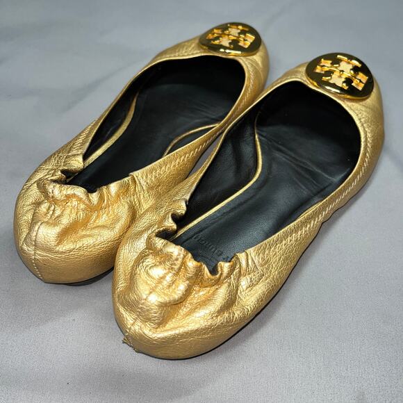 TORY BURCH Reva Ballet Flat Shoe Womens sz 8.5 Metallic Leather Gold Medallion - Picture 2 of 11